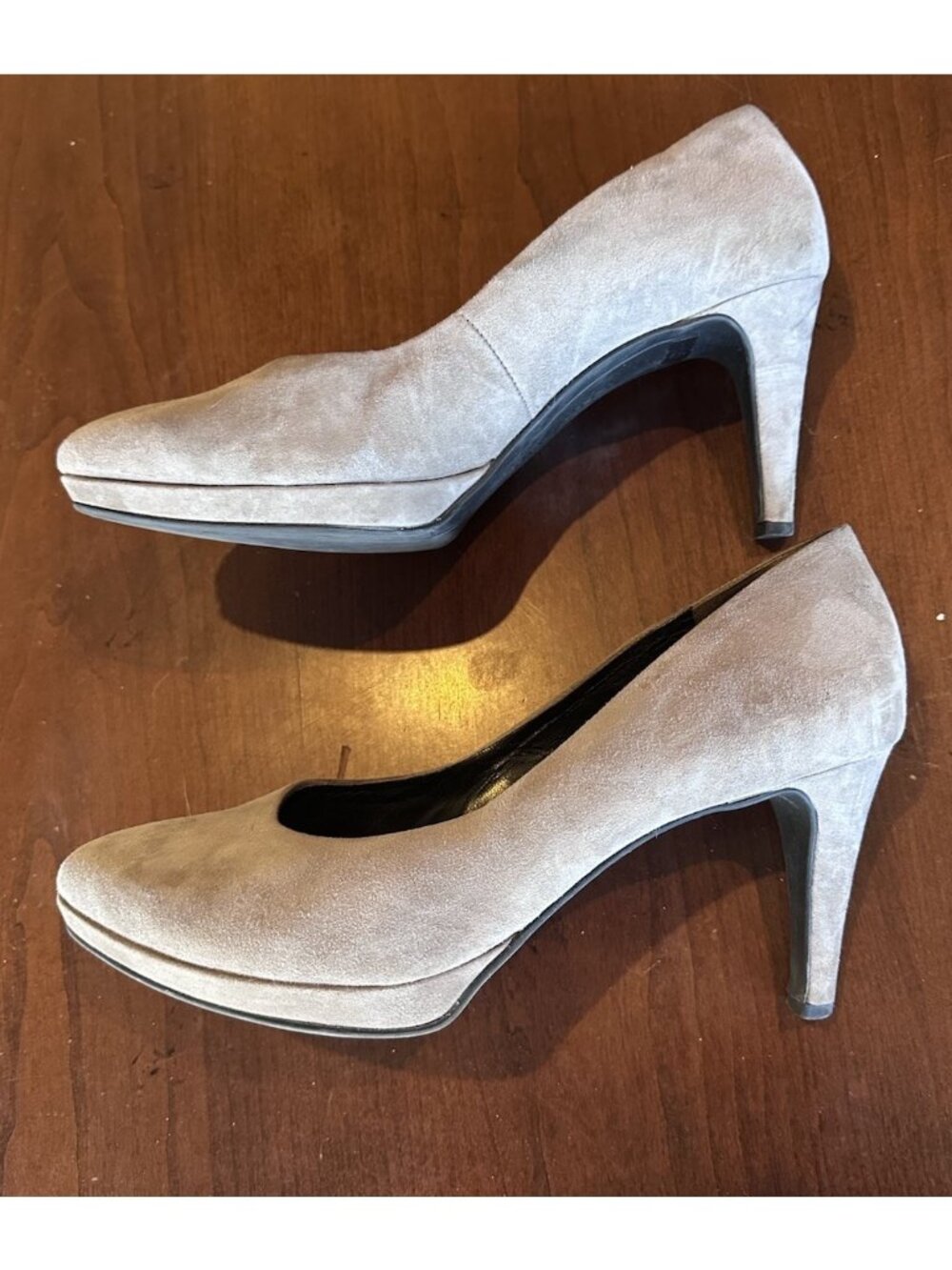 Paul Green Women's Classic Tan Suede 3" Heels Size 7